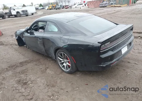 2025 Dodge Charger Daytona Scat Pack Awd z USA, uszkodzony, nr VIN 2C3CDBDK2SR547583